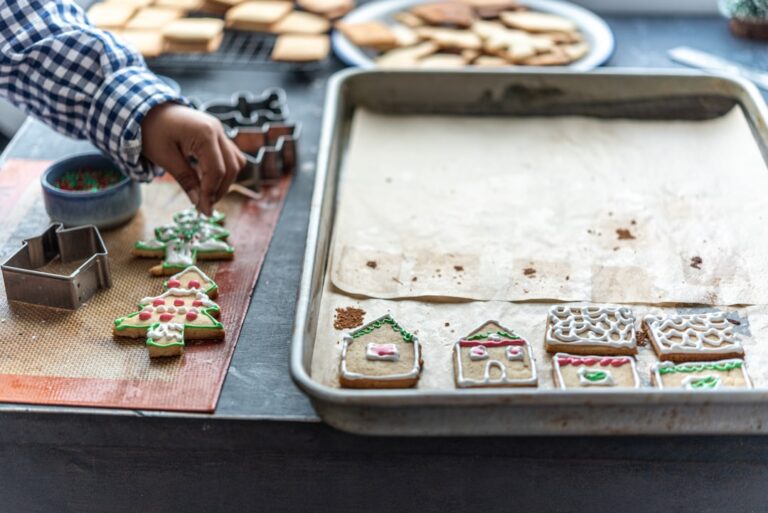 Essential Holiday Baking Tools and Pans
