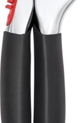 How to Use a Garlic Press Effectively